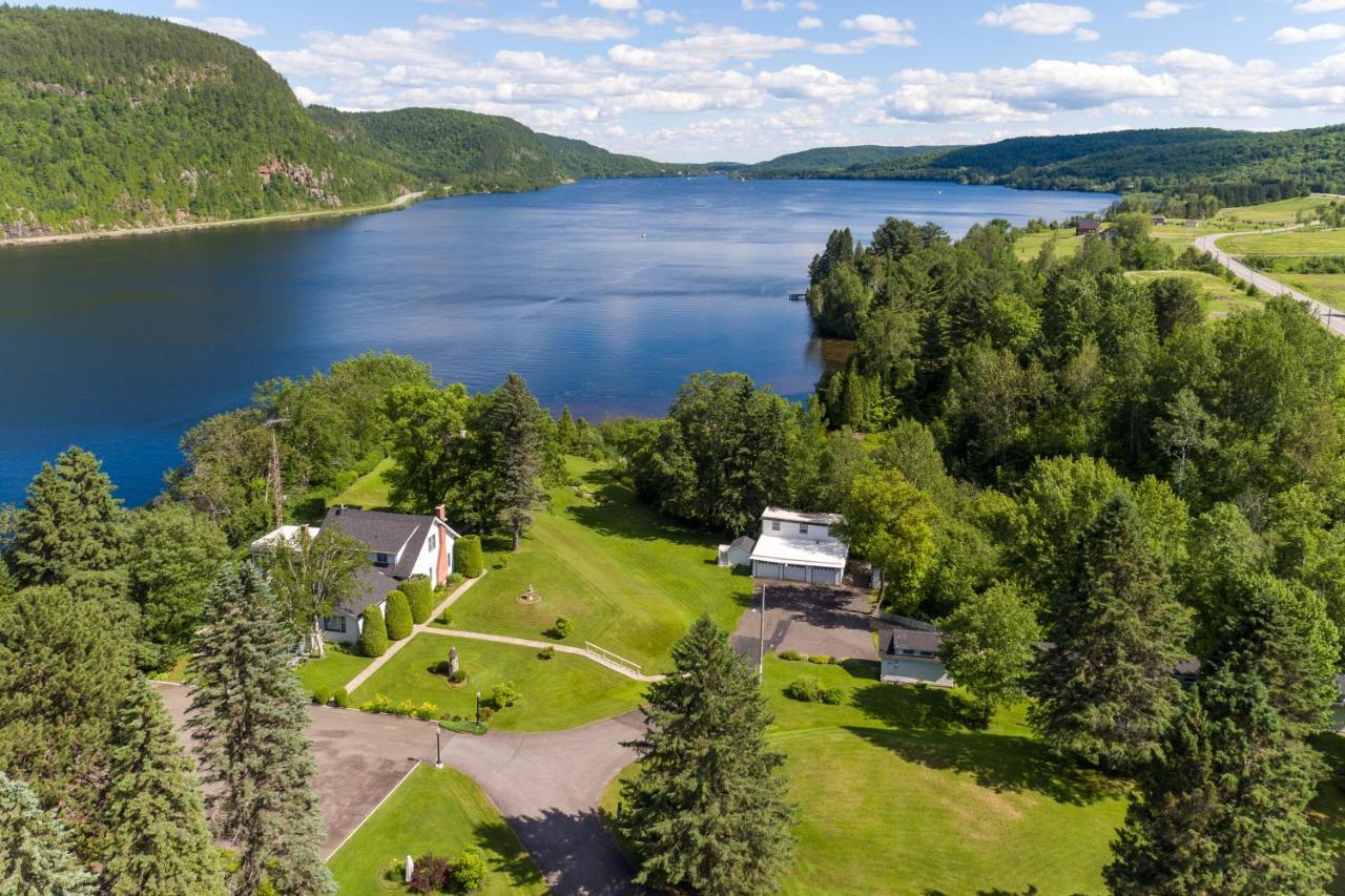 Saint-Jean-des Piles Auberge La Maison Bellemare Bed & Breakfast エクステリア 写真